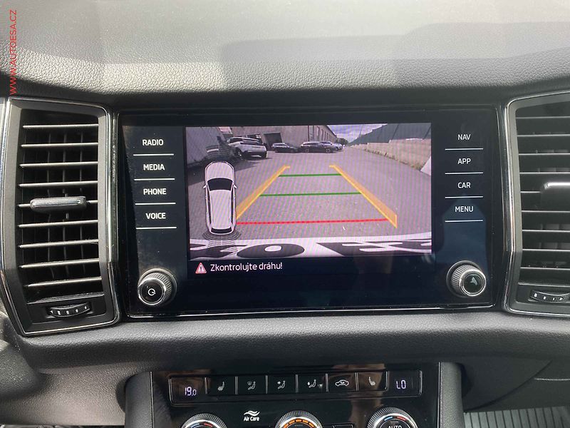 Škoda Kodiaq (2020) 2.0 TDi, Ambition, DSG, LED - fotka 18 z 18