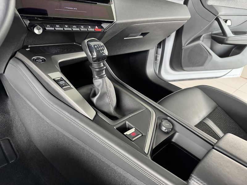 Peugeot 308 1,2PT 96KW*ALLURE*REZERVACE! - fotka 26 z 36