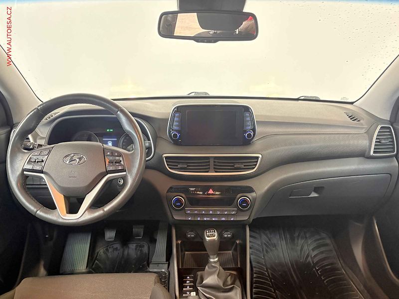 Hyundai Tucson (2018) 1.6CRDi, ČR, AC, TZ, navi - fotka 8 z 16
