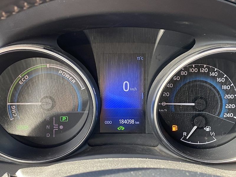 Toyota Auris 1.8HSD, ČR, Executive, záruka - fotka 11 z 20