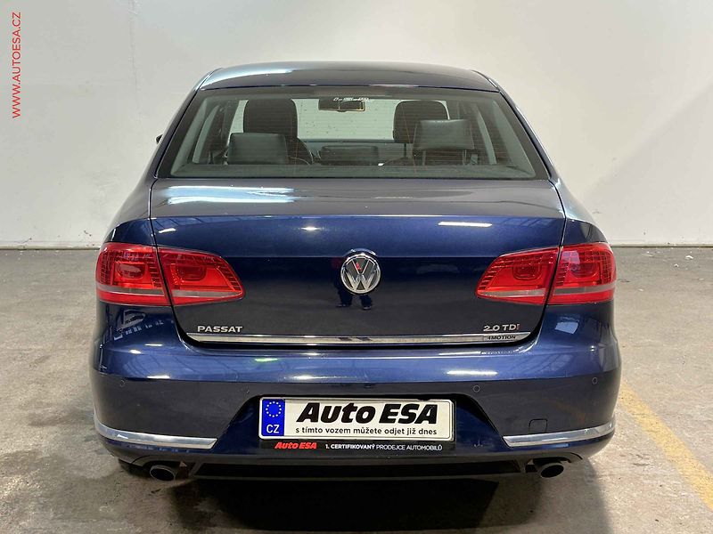 Volkswagen Passat (2013) 2.0TDi 4x4, ČR, Highline, DSG - fotka 5 z 16
