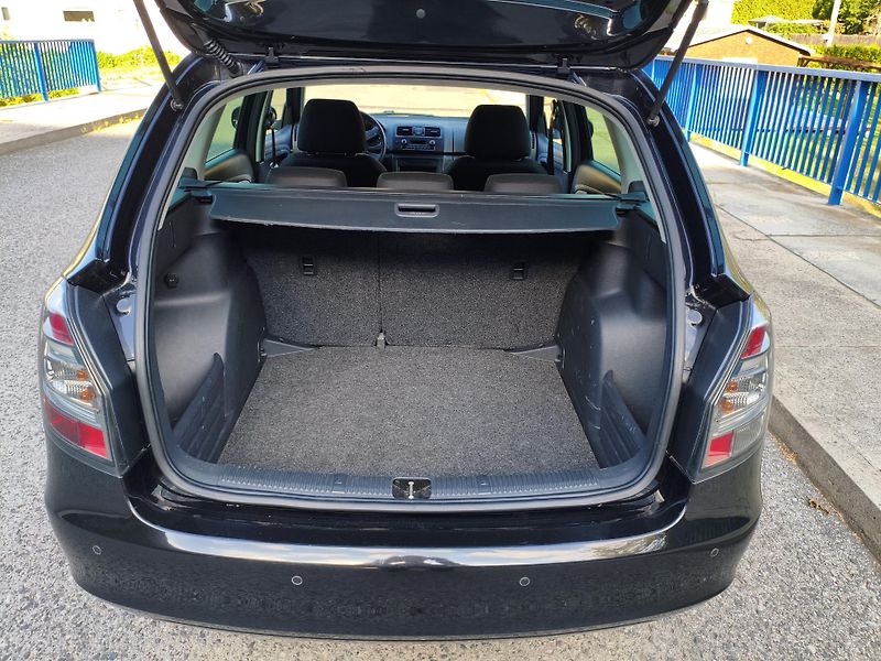 Škoda Fabia (2014) 1,2 TSI Style Fresh Combi - fotka 27 z 30