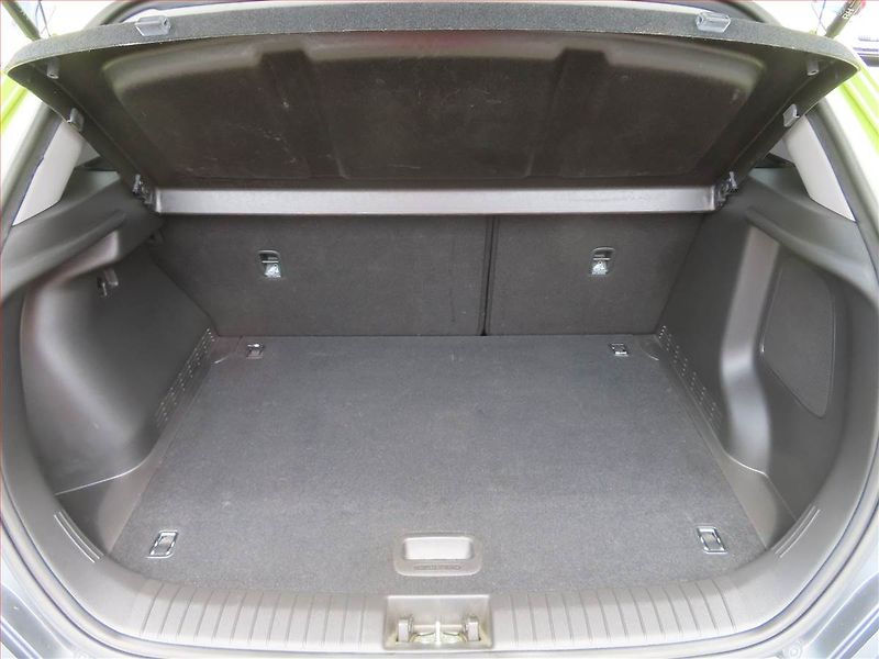 Hyundai Kona (2020) Hybrid, Automat, Serv.kniha - fotka 13 z 22