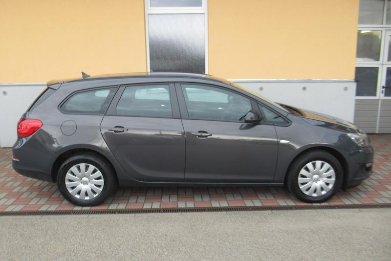 Opel Astra ST 1.6 CDTi KLIMA NAVI TAŽNÉ - fotka 3 z 23
