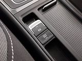 Volkswagen Golf (2018) Comfortline 1.6 TDI, Automat - náhled 18
