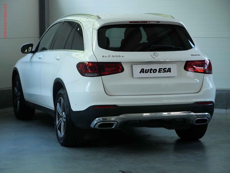 Mercedes-Benz GLC (2019) 2.0CDi 200d 4Matic, 2.maj,ČR - fotka 6 z 24