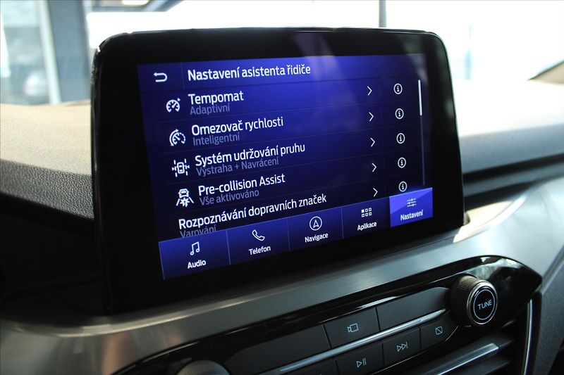 Ford Kuga TDCi AWD Titanium X ACC/BLIS/B - fotka 23 z 32
