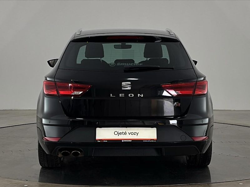 Seat Leon FR DSG - fotka 17 z 28