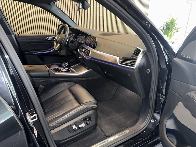 BMW X5 M50d HUD Vzduch H/K Tažné CZ - fotka 17 z 46