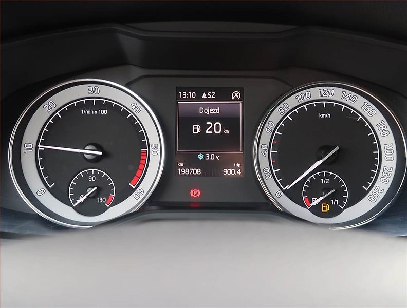 Škoda Superb (2016) 2.0 TDI, 4X4, Kůže, Navi - fotka 11 z 23