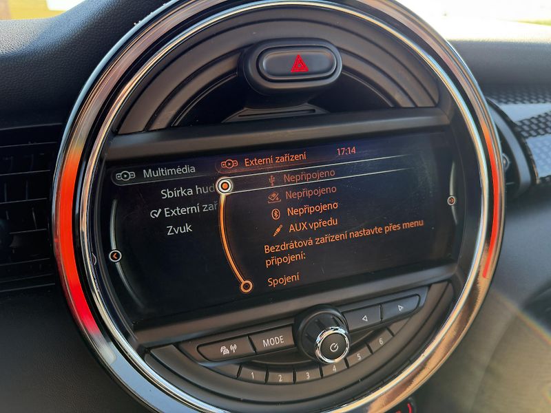 Mini Cooper S 2.0i LED PANORAMA NAVI KŮŽE - fotka 25 z 46
