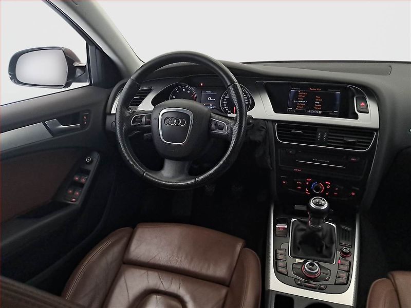 Audi A4 (2009) 2.0 TFSI, Serv.kniha, Navi - fotka 7 z 19