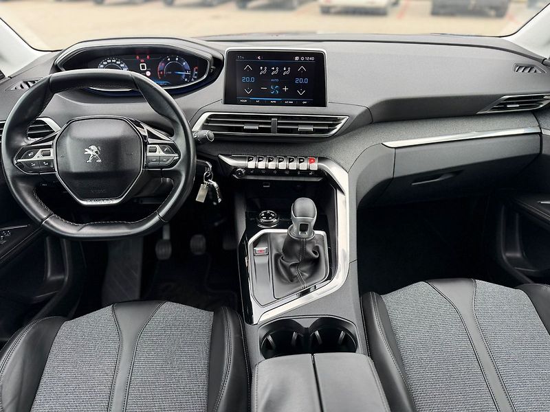 Peugeot 5008 - fotka 23 z 29