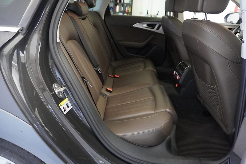 Audi A6 Allroad 3.0 TDi S LINE QUTTRO AUTOMAT - fotka 30 z 36