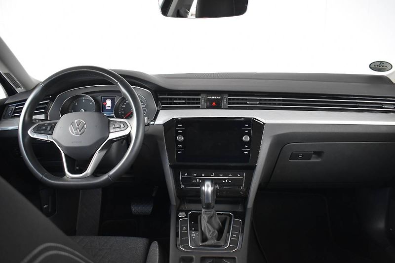 Volkswagen Passat Variant (2023) 2.0TDI 110kW, LED , DSG - fotka 7 z 25
