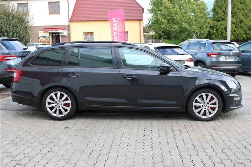 Škoda Octavia 2,0 TSI RS 245 DSG 1.majitel - fotka 3 z 4