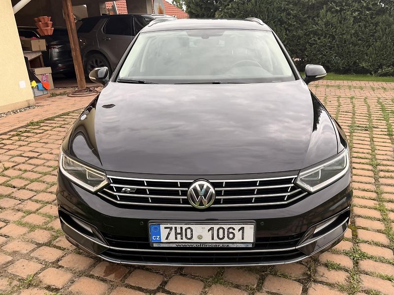 Volkswagen Passat Variant (2018) 2.0TDI,110kW,R-Line,TZ,2.maj. - fotka 8 z 18