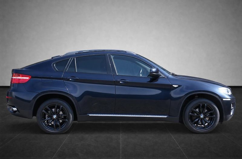 BMW X6 30d, Webasto, LED, HUD, Tažné - fotka 6 z 30