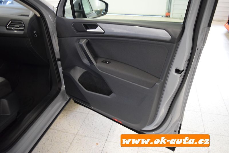 Volkswagen Tiguan 2.0 TDI LIFE DSG 2022 - fotka 22 z 50