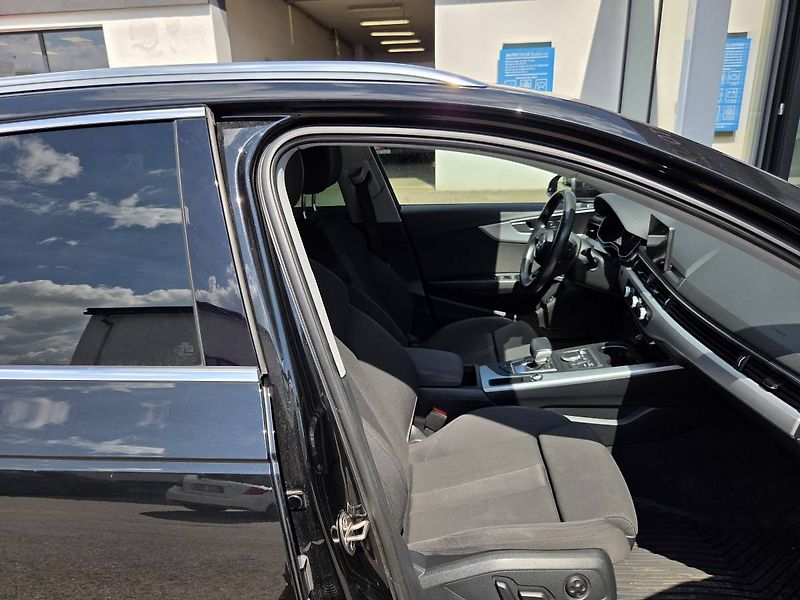 Audi A4 Avant 2.0 TDI DSG - fotka 34 z 37
