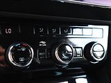 Škoda Superb 2,0 TDI SportLine Kamera ACC - náhled 26