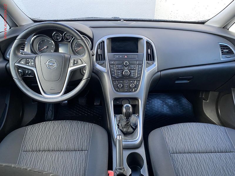 Opel Astra (2014) 1.7CDTi, 1.maj,ČR, AC, temp - fotka 8 z 16