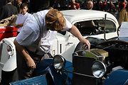 Na akci Jízda do vrchu a výstava historických vozidel se představilo na tři sta automobilů a motocyklů.