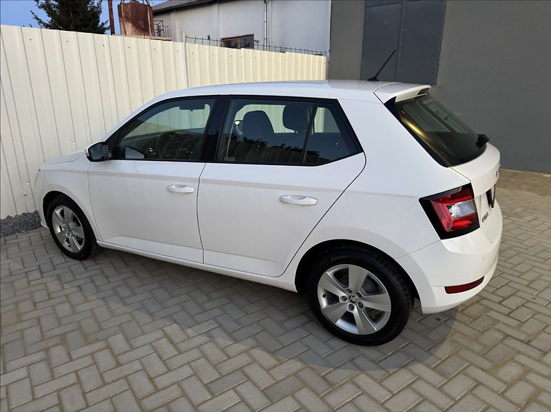 Škoda Fabia 1,0 TSI DPH 1.maj. původ ČR - fotka 10 z 50