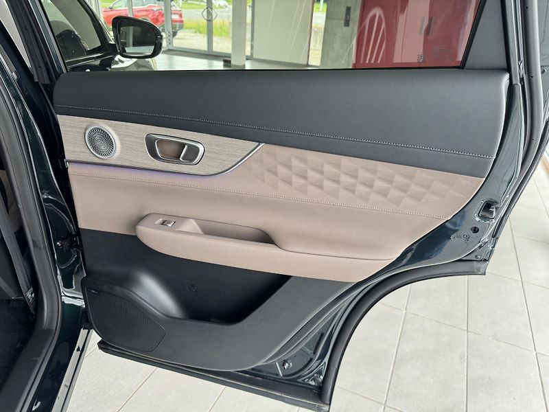 Chery Tiggo 8 (2026) 1,6T Unique FWD - fotka 17 z 57