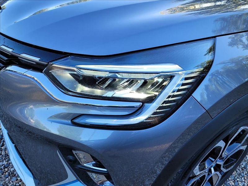 Renault Captur 1,6 E-Tech PHEV Intense - fotka 46 z 49