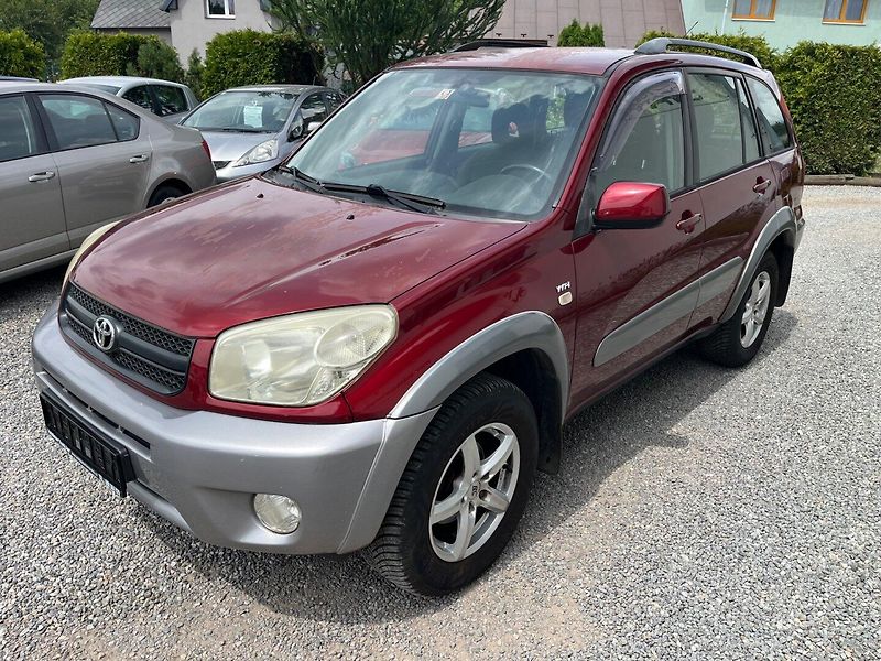 Toyota RAV4 (2004) 2.0 i 4 x 4  Velmi pěkná - fotka 5 z 18