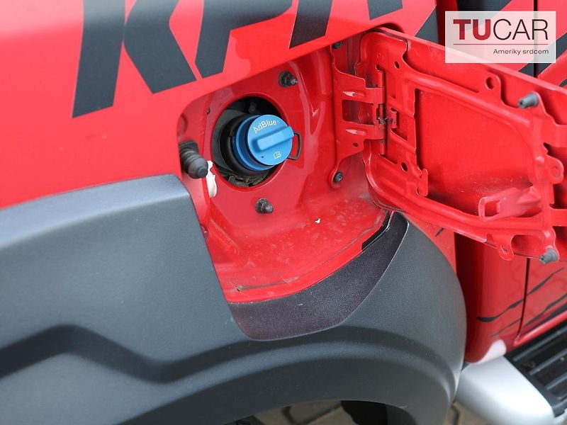 Nissan Navara (2019) 2.2 DIesel Automat  - fotka 13 z 38