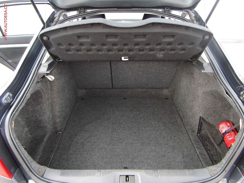 Škoda Octavia (2009) 1.9 TDi, autoAC, temp - fotka 7 z 17