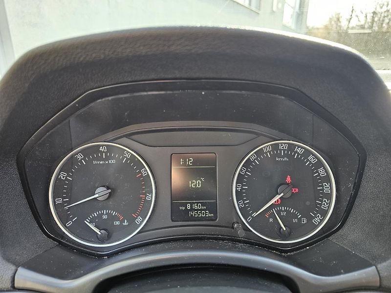 Škoda Octavia (2011) 2 FL, 1.2 TSI  - fotka 11 z 18
