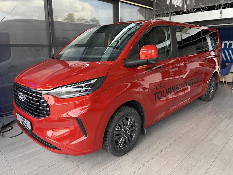 Ford Tourneo Custom Titanium L2, Tourneo, 2.0 EcoB - fotka 1 z 9