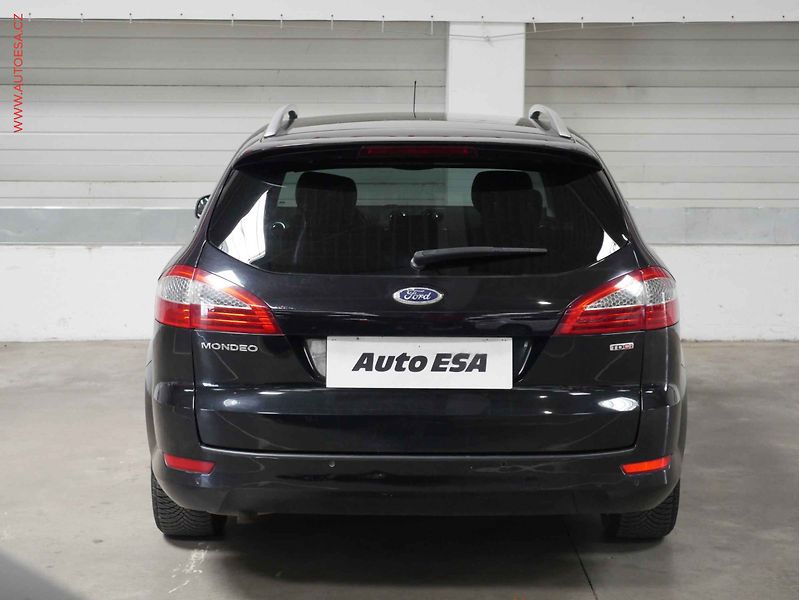 Ford Mondeo (2008) 2.0 TDCi, autoAC - fotka 5 z 23