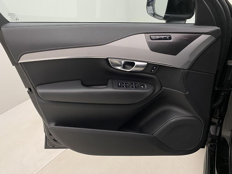 Volvo XC90 B5 AWD BRIGHT PLUS AUT 7míst - fotka 7 z 62