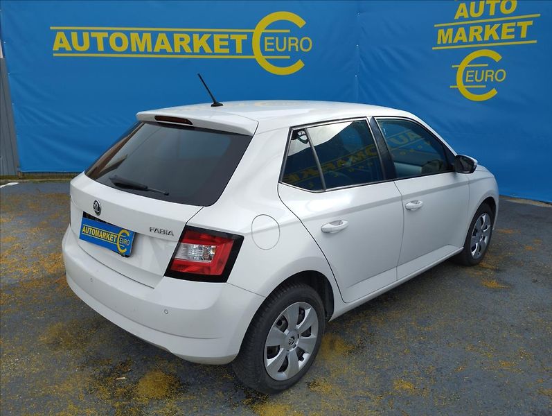 Škoda Fabia 1,0 - fotka 6 z 20