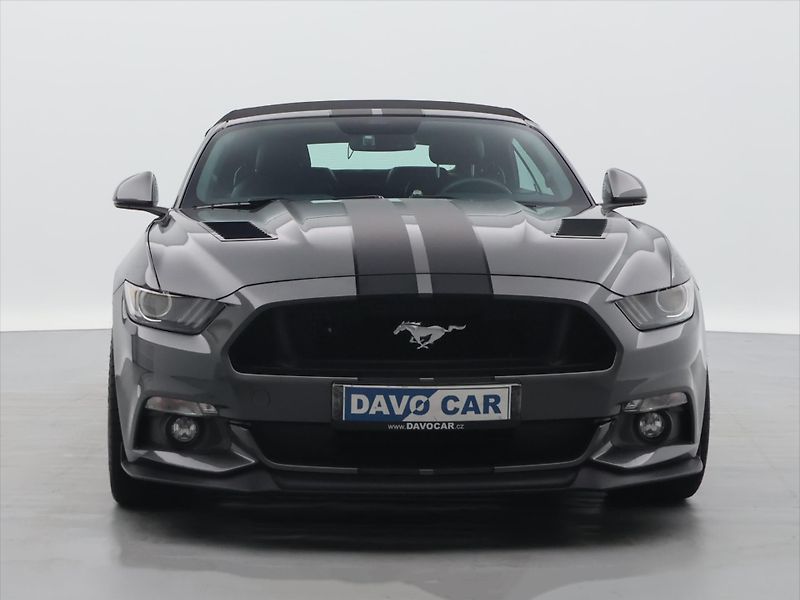 Ford Mustang GT 5,0 V8 534kW Kabriolet DPH - fotka 2 z 38