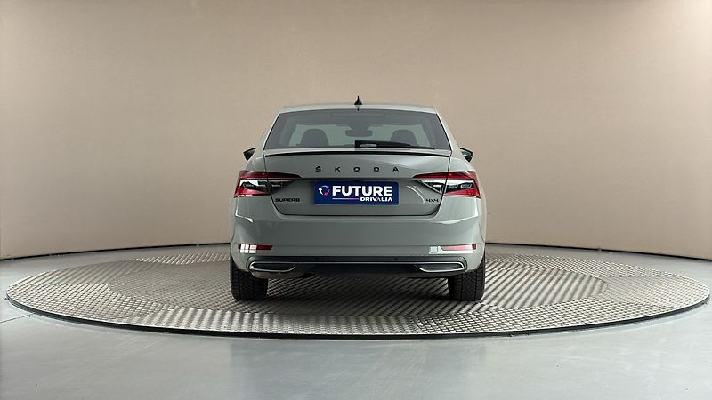 Škoda Superb 2.0 TDI DSG 4x4 Sportline - fotka 5 z 29