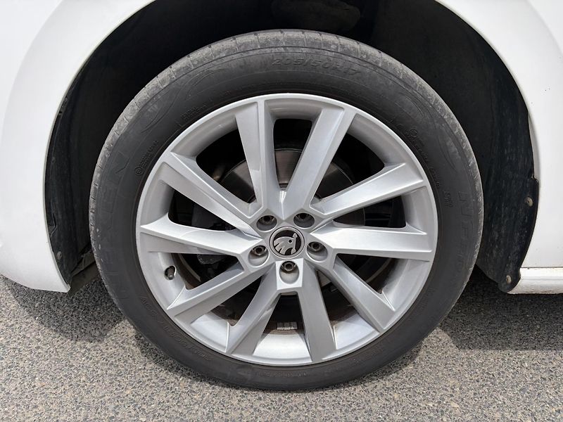 Škoda Scala (2021) 1.5 TSI 110 kw  Style DSG ČR  - fotka 29 z 32