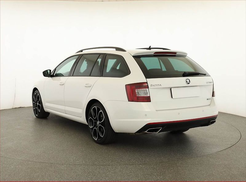 Škoda Octavia (2014) RS 2.0 TDI, Automat, Kůže - fotka 4 z 20