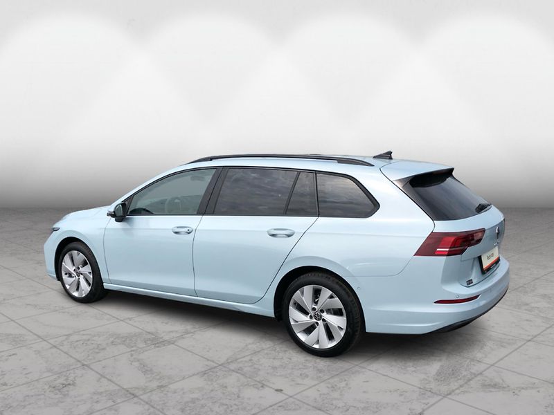 Volkswagen Golf Variant People 1,5 eTSI 7DSG m - fotka 7 z 30