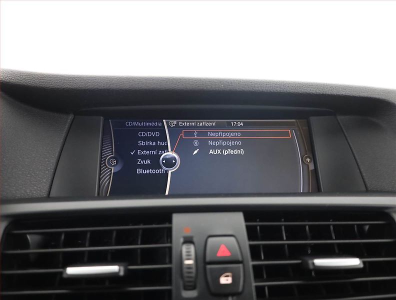 BMW X3 (2012) xDrive35d, 4X4, Automat - fotka 12 z 20