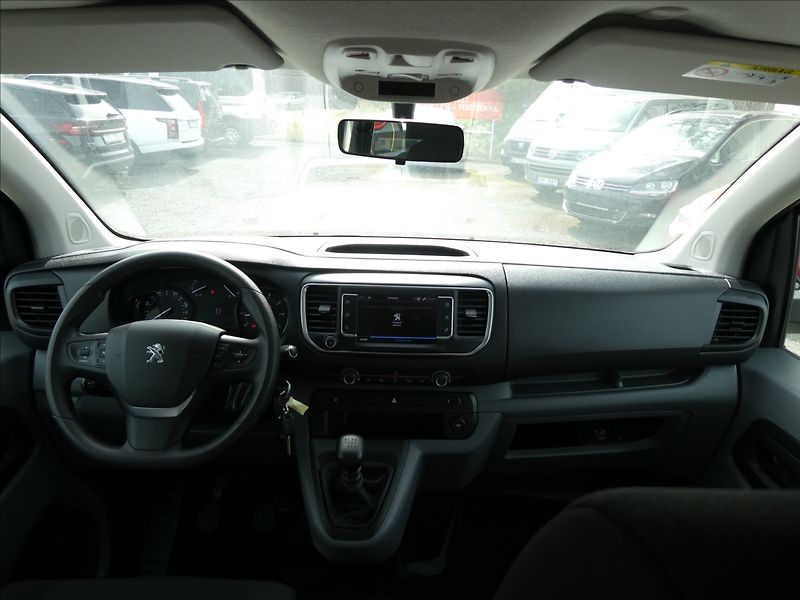 Peugeot Expert 1,5 HDi 1.MAJ.,LONG,9.míst,DPH - fotka 26 z 44