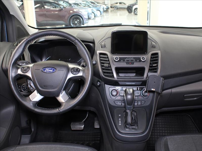 Ford Tourneo Connect 1,5 TDCi 88kW AT Active Pano.T - fotka 8 z 16