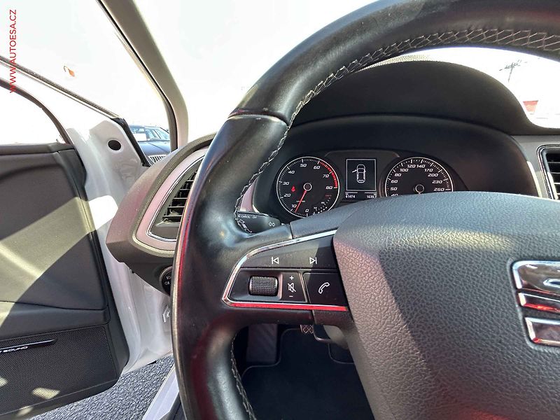 Seat Leon (2017) 1.4TSi, ČR, Ecellence, LED - fotka 17 z 18