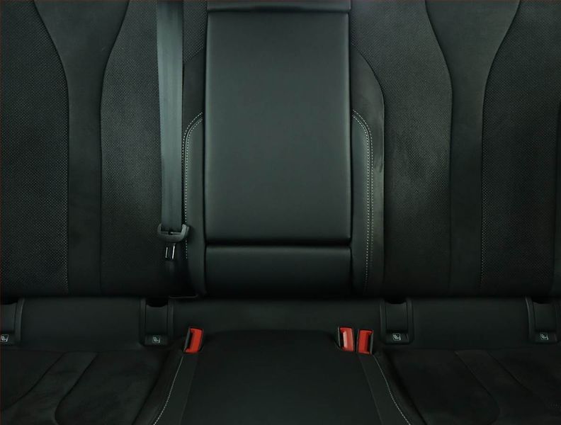 Škoda Enyaq (2023) Sportline iV 60 (62 kWh) - fotka 10 z 18