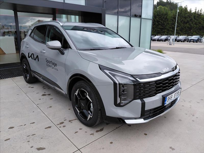 Kia Sportage 1,6   T-GDI 7DCT TOP - fotka 3 z 17