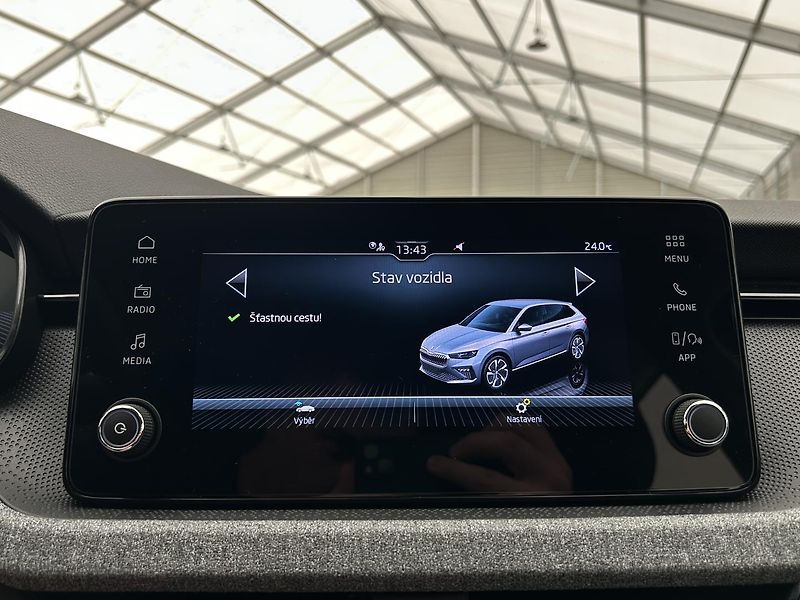 Škoda Scala 1.0 TSI Selection - fotka 8 z 28